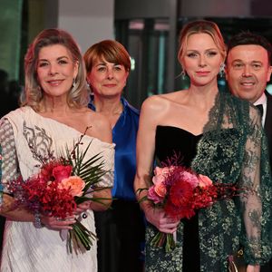 Le traditionnel Bal de la Rose a une fois encore réuni la famille de Monaco et s'est tenu cette année au Sporting Monte-Carlo dans la sublime Salle des Étoiles

La princesse Caroline de Hanovre et la princese Charlene de Monaco durant la 69ème édition du Bal de la Rose dans la Salle des Étoiles du Sporting Monte-Carlo à Monaco © Bruno Bebert / Pool Monaco / Bestimage