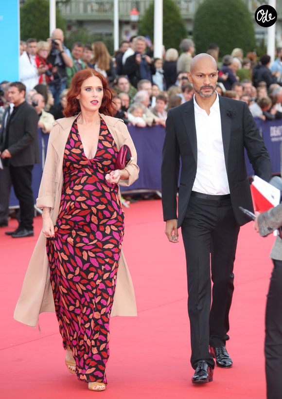Ce moment transformait l'heure de la toilette en parenthèse conviviale et festive de fin de journée.

Audrey Fleurot enceinte et son compagnon Djibril Glissant à l'avant-première du film "Everest" et soirée d'ouverture lors du 41e Festival du film américain de Deauville, le 4 septembre 2015.

© Guignebourg / Borde / Bestimage