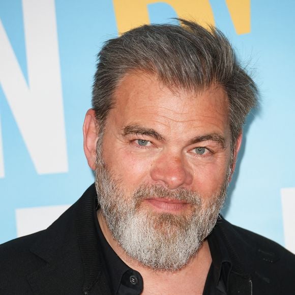 Aujourd'hui encore, il révèle que ce manquement a des conséquences : "Quand on fait des changements sur un scénario, je retiens tout pour ne pas avoir à annoter…"

Clovis Cornillac - Avant-Première du film "Un p'tit truc en plus" au cinema UGC Normandie à Paris le 25 avril 2024. © Coadic Guirec/Bestimage