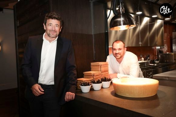 Exclusif - Patrick Bruel et le chef Yon Masurel (chef du restaurant de l’hotel) - Patrick Bruel inaugure son hôtel cinq étoiles "L'Isle de Leos MGallery" à L'Isle-sur-la-Sorgue, France, le 23 septembre 2025. © Jack Tribeca / Bestimage