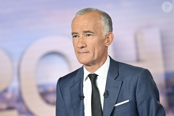 Le journaliste Gilles Bouleau est photographié lors du journal télévisé de TF1 le 27 septembre 2023 à Boulogne-Billancourt près de Paris, France. Photo by Victor Joly/ABACAPRESS.COM