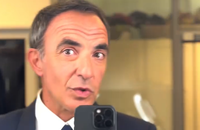 Nikos Aliagas dans les coulisses de "C Canteloup". Instagram