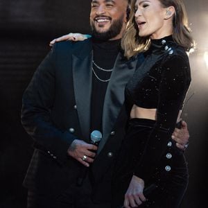 Slimane et Vitaa se produisent sur scène lors des 35e Victoires de la Musique à la Seine Musicale le 14 février 2020 à Boulogne-Billancourt, France.