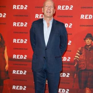 Sa femme, Emma Heming Willis, a partagé des confidences sur leur quotidien difficile.

Bruce Willis lors du photocall du film "Red 2" a l'hotel Mandarin Oriental a Munich. Le 24 juillet 2013. Photo API / BESTIMAGE