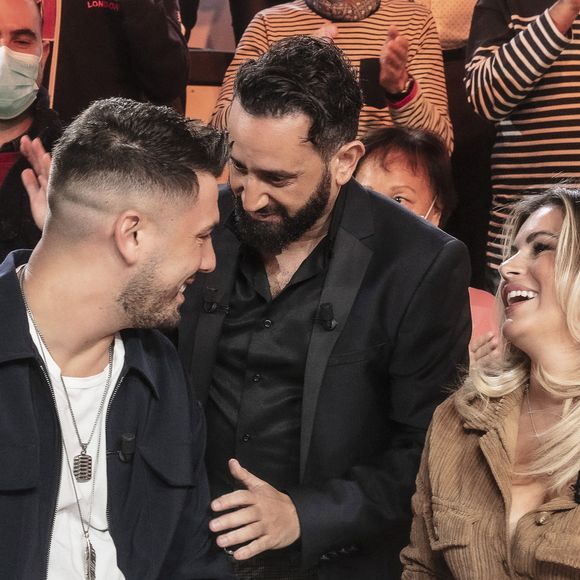 Exclusif - Kevin Guedj, Cyril Hanouna, Carla Moreau - Enregistrement de l'émission "Touche Pas à Mon Poste (TPMP)", présentée par C.Hanouna et diffusée sur C8 le 5 novembre
© Jack Tribeca / Bestimage

|Exclusif - Enregistrement de l'émission "Touche Pas à Mon Poste (TPMP)", présentée par Cyril Hanouna et diffusée sur C8 le 5 novembre