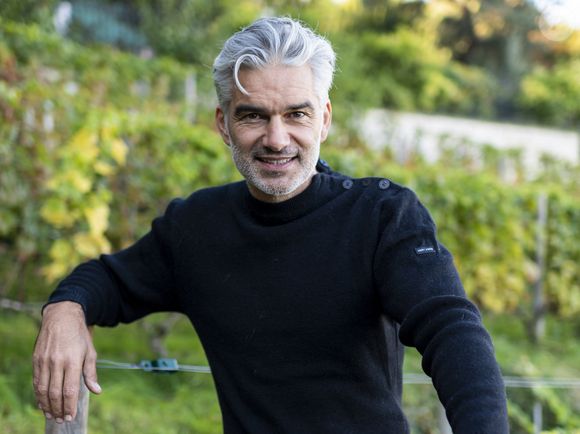 François Vincentelli - Les comédiens F.Vincentelli et M-P.Nga, sont parrain et marraine de la 89ème édition de la Fête des Vendanges de Montmartre à Paris qui se déroule du 5 au 9 octobre 2022. © Pierre Perusseau / Bestimage