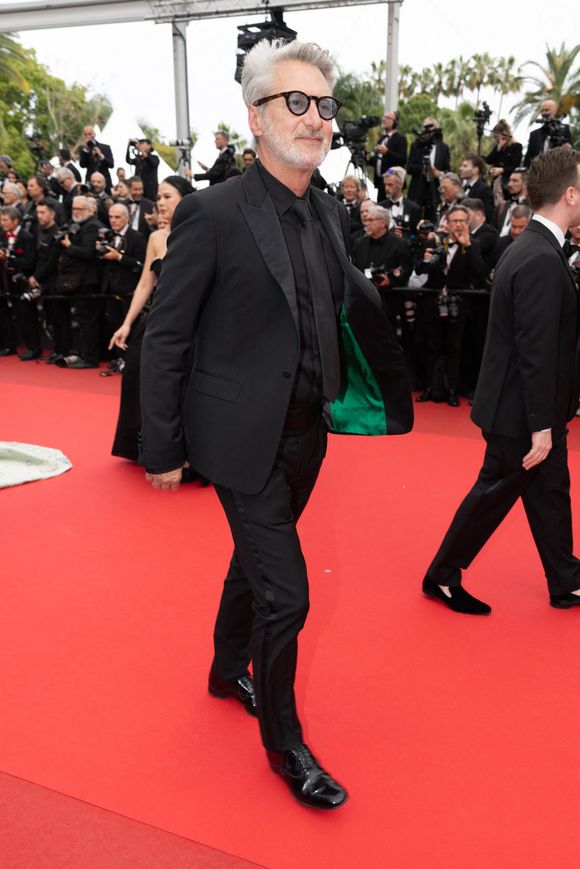 Antoine de Caunes - Montée des marches du film « Highest 2 Lowest  » lors du 78ème Festival International du Film de Cannes, au Palais des Festivals à Cannes. Le 19 mai 2025
© Olivier Borde/ Bestimage