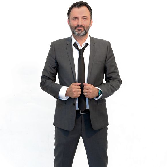 Exclusif -  Frédéric Lopez - Festival "Tout le monde chante contre le cancer" à Villefranche-de-Rouergue, le 4 juillet 2015. © Christophe Clovis / Bestimage