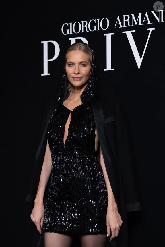 Poppy Delevingne au photocall du défilé Armani Privé "Collection Haute Couture Printemps/Eté 2026", lors de la Fashion Week de Paris, le 27 janvier 2026. © Julien Sarkissian / Bestimage