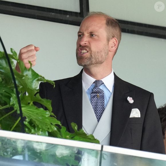 Le futur roi d'Angleterre n'aurait toujours pas digéré les affronts de son frère envers la famille royale et les piques lancées à l'encontre de la Couronne 

Le prince William, prince de Galles - Les royautés assistent à la course hippique Royal Ascot (Jour 2), le 18 juin 2025. Julien Burton / Bestimage