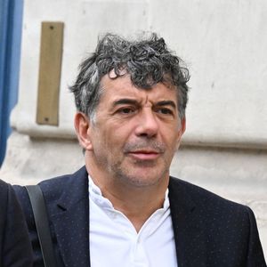 Exclusif - Stéphane Plaza arrive à la Maison de la Chimie à Paris avec ses avocats pour donner une conférence de presse le 5 juin 2025.