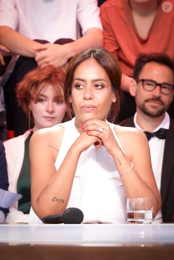 Exclusif - Amel Bent - Plateau de l'émission "C à vous" lors du 78ème Festival International du Film de Cannes le 22 mai 2025. © Jack Tribeca / Bestimage