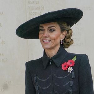 Catherine Kate Middleton, princesse de Galles, assiste à la cérémonie du souvenir de l'Armistice, au National Memorial Arboretum, à Burton-on-Trent, dans l'East Staffordshire le 11 novembre 2025. © Arthur Edwards / Pa Photos / Bestimage