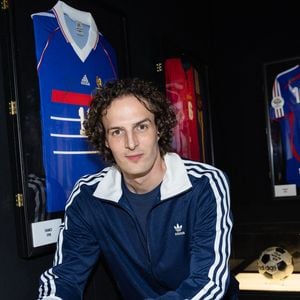 Paul de Saint Sernin - Trophée de la Coupe du Monde de la FIFA à l'Adidas Home of Sport sur les Champs-Elysées à Paris le 10 février 2026. Après avoir parcouru plus de 50 pays, le trophée le plus convoité de la planète fait une halte exceptionnelle dans la capitale avant de s'envoler pour l'Amérique du Nord. © Cyril Moreau/Bestimage