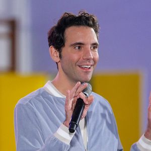 Le chanteur est visiblement heureux

Le Chanteur Mika lors de la journée nationale de la lutte contre le harcèlement à l'école au lycée Pierre-Gilles de Gennes - ENCPB à Paris, France, le 7 novembre 2023. © Jonathan Rebboah/Panoramic/Bestimage