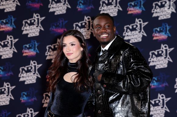 Lenie Vacher et Jungeli au photocall de la 27ème édition des NRJ Music Awards au palais des Festivals de Cannes, France, le 31 octobre 2025. 

© Dominique Jacovides/Bestimage
