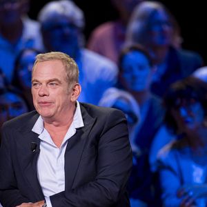Exclusif - Garou lors de l'enregistrement de l'émission "La Boîte à secrets", présentée par F.Bollaert et diffusée le 26 septembre 2025 sur France 3, dans les studios du Lendit à Saint-Denis, Seine Saint-Denis, France, le 8 septembre 2025. © Pierre Perusseau/Bestimage