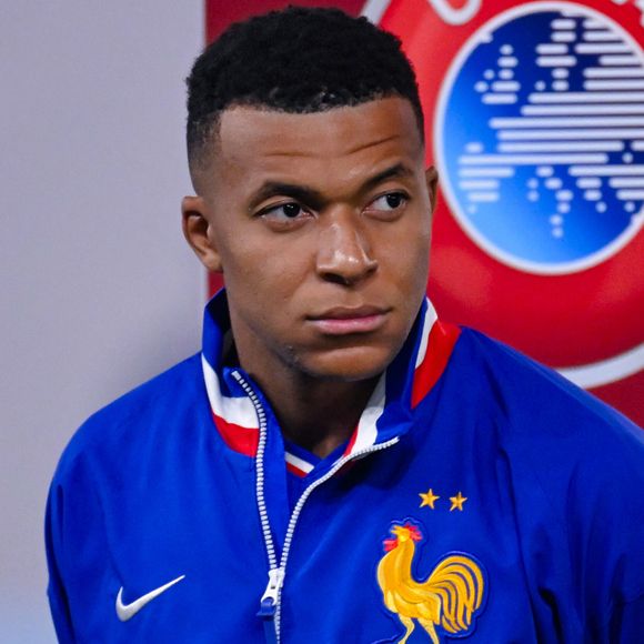 Portrait de Kylian Mbappé ( 10 - France ) lors du match de qualification pour la coupe du monde 2026 opposant la France à l'Azerbaïdjan au Parc des Princes le 10 octobre 2025 à Paris, France. ( Photo by Federico Pestellini / PsnewZ ) -