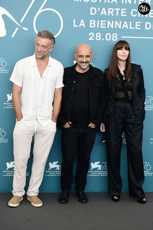 Pour cause : le réalisateur Gaspar Noé et ses comédiens avaient conçu le projet sous forme d'improvisation totale.

Vincent Cassel, le réalisateur Gaspar Noé et Monica Bellucci - Photocall du film "Irreversible Inversion Integrale" lors du 76ème Festival du Film de Venise à Venise en Italie, le 31 août 2019.

© Bestimage