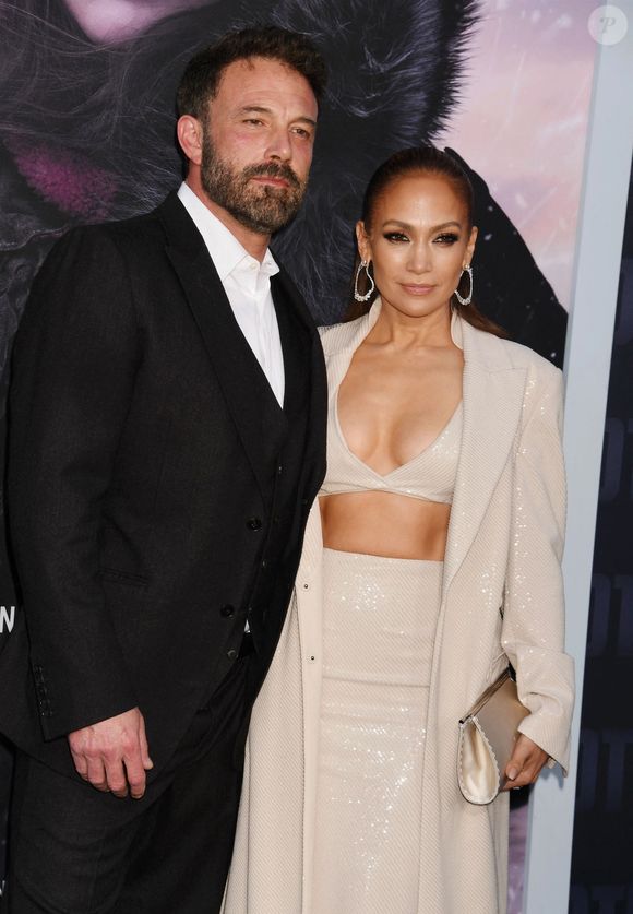 On ignore si la chanteuse conservera le bien

Los Angeles, Jennifer Lopez et Ben Affleck sur le tapis rouge. Photo : Backgrid USA / Bestimage