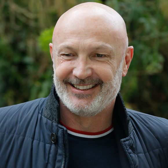 Frank Leboeuf - Arrivées à l'enregistrement de l'émission "Vivement Dimanche" qui sera diffusée le 17 avril 2022 au studio Gabriel à Paris, France, le 30 mars 2022. © Christophe Clovis/Bestimage