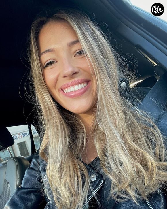 Camille Schneiderlin pose sur Instagram