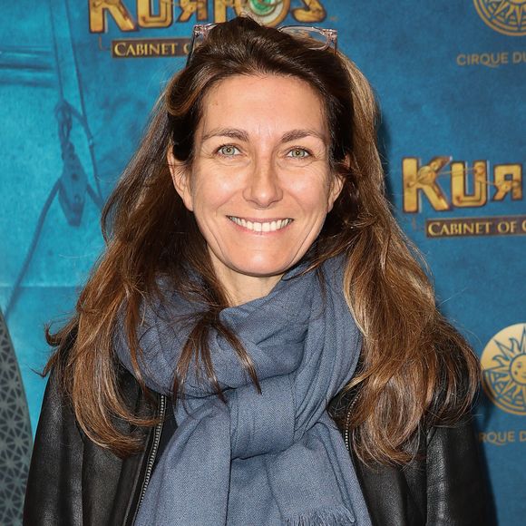 Cette routine millimétrée lui permet de contrer les imprévus et d'arriver sur le plateau dans un état de sérénité absolue.

 Anne-Claire Coudray - Première du spectacle du Cirque du Soleil "Kurios, Cabinet des curiosités" à Chatou le 21 novembre 2023. © Coadic Guirec/Bestimage
