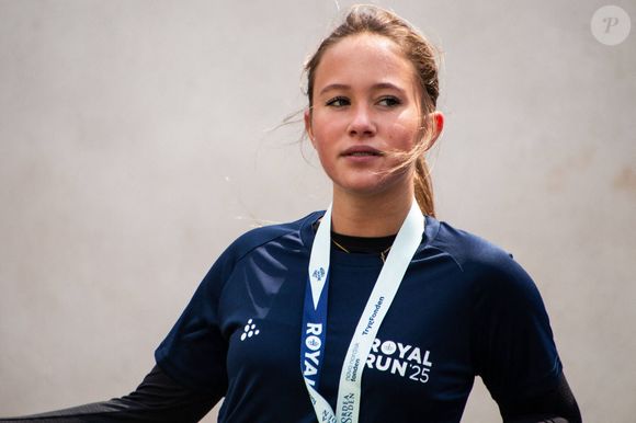 La princesse et ses camarades ne débutent pas les cours avant 10h le matin. 

La princesse Josephine de Danemark La famille royale de Danelark participe à la Royal Run à Copenhague, le 9 juin 2025. Présentée comme le plus grand événement sportif amateur royal au monde et instaurée par le souverain en 2018, elle a rassemblé cette année, 97 500 coureurs.
© DPPI / PsnewZ / Bestimage