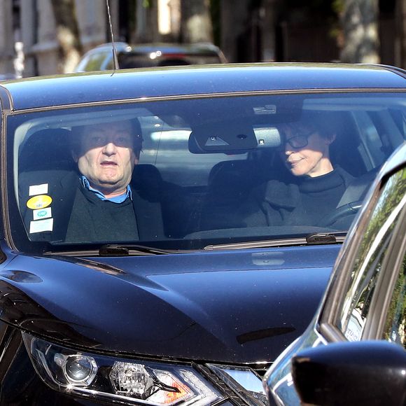 Pierre Palmade est sorti de la prison de Bordeaux, il purgera sa peine sous bracelet électronique à son domicile. Le 16 avril 2025
 Agence / Bestimage