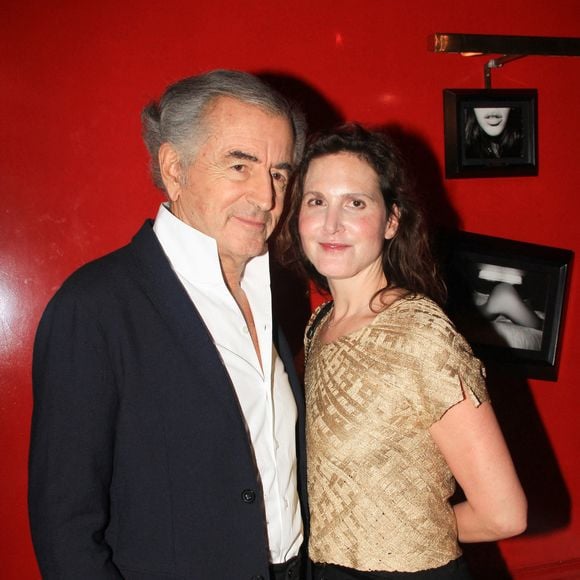 Bernard-Henri Lévy et sa fille Justine lors de la remise du prix littéraire Castel 2023 au restaurant Castel à Paris le 15 novembre 2023.
© Philippe Baldini / Bestimage
