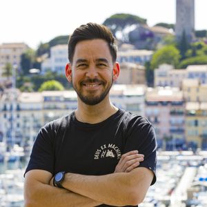 Mike Shinoda, chanteur et producteur de Linkin Park - Photocall du Midem 2017 à Cannes. Le 7 juin 2017. JLPPA / Bestimage