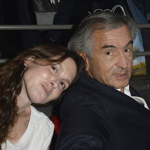 Justine Lévy et son père Bernard-Henri Lévy -  People assistent au concert de Arielle Dombasle à la Cigale à Paris le 4 novembre 2015. © Guirec Coadic / Bestimage