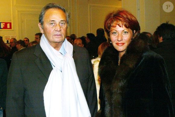 Roger Hanin et sa fille Isabelle Hanin le 02/03/2004.
Crédit Jean Louis Macault / Bestimage