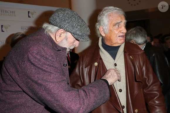 La montre est estimée entre 4 000 et 6 000 euros mais pourrait atteindre plus.

Jean-Pierre Marielle et Jean-Paul Belmondo lors du photocall du 12ème Gala 2017 de l'Association pour la Recherche sur Alzheimer à la salle Pleyel dans le 8ème arrondissement, à Paris, France le 30 janvier 2017. © Cyril Moreau/Bestimage