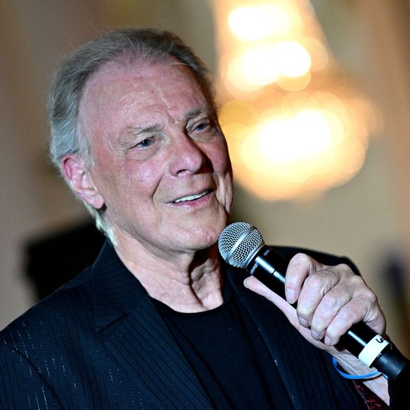 Herbert Léonard durant le dîner de Gala caritatif de l'association Enfant Star et Match à l'hôtel Negresco à Nice, le 8 juin 2024 © Bruno Bebert / Bestimage
