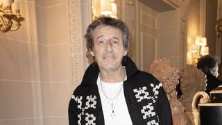 Jean-Luc Reichmann propriétaire d'une belle bâtisse du XIXe siècle située à 30 kilomètres de Paris, un "poumon" pour sa famille recomposée