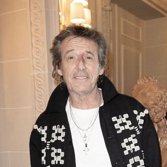 Jean-Luc Reichmann propriétaire d'une belle bâtisse du XIXe siècle située à 30 kilomètres de Paris, un "poumon" pour sa famille recomposée