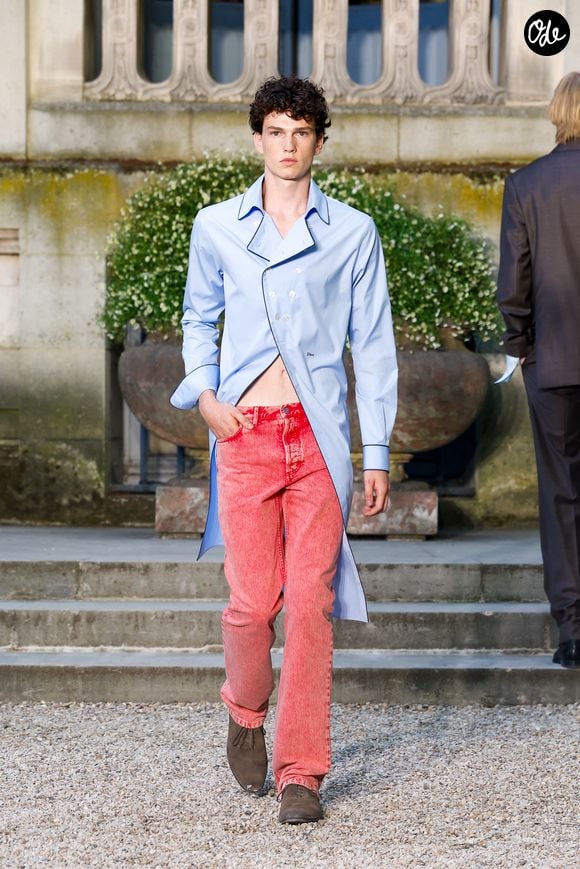 Défilé de mode Dior Homme Prêt à Porter Collection Homme Printemps/Été 2027 lors de la Fashion Week de Paris, France, le 24 juin 2026. © Bestimage