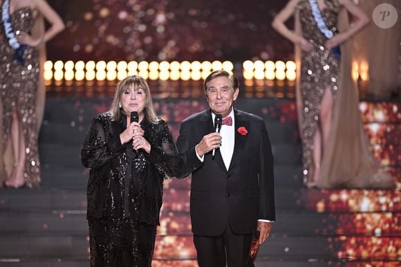 Cela n'a pas été le cas du jury qui a classé Miss Tahiti en deuxième, lui préférant Miss Nouvelle-Calédonie. 

Election de Miss France 2026 sur TF1. David Niviere/SIPA via Bestimage