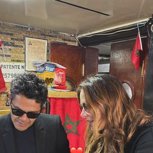 Jamel Debbouze a publié des photos de son couple ainsi que du cimetière chrétien de Rabat via sa story Instagram ce dimanche 15 février 2026.

Jamel Debbouze et Mélissa Theuriau se rendent à Rabat, au Maroc © Instagram