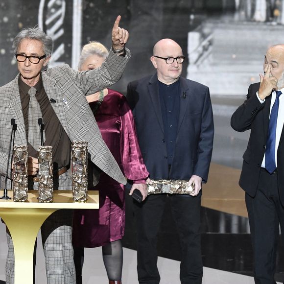 Marie-Anne Chazel, Michel Blanc, Gérard Jugnot, Christian Clavier, Josiane Balasko, Bruno Moynot et Thierry Lhermitte lors de la 46e édition de la cérémonie des César du cinéma à l'Olympia à Paris, France, le 12 mars 2021. Photo by Bertrand Guay/Pool/ABACAPRESS.COM
