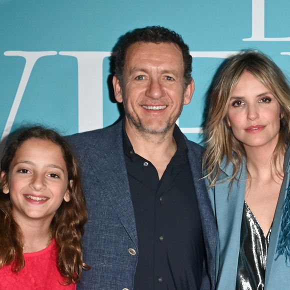 Lorsqu'elle était amoureuse du réalisateur du film "Bienvenue chez les Ch'tis", Laurence Arné était alors à la tête d'une famille recomposée de six enfants puisque l'acteur est père de cinq enfants

Dany Boon avec sa fille Sarah et sa compagne Laurence Arné - Avant-première du film "La Vie pour de vrai" au cinéma Pathé Wepler à Paris le 18 avril 2023. © Coadic Guirec/Bestimage