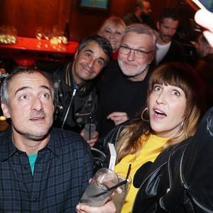 Une figure de Canal+ évoque son retour

Sébastien Thoen, Daphne Burki, Ariel Wizman et Laurent Ruquier assistent au lancement du livre 'Chagrin d'Humour' de Sébastien Thoen au Buddha Bar à Paris, France. Photo by Jerome Domine/ABACAPRESS.COM