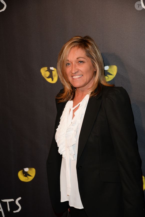 Valérie Douillet - Première de la comédie musicale "Cats" au théâtre Mogador à Paris, le 1er octobre 2015.