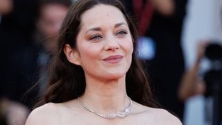 "Je me suis élevée grâce à toi" : Marion Cotillard prend la parole après la perte d’un ami à 44 ans