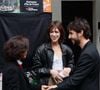Il a pris les commandes du Gainsbarre avec un ami

Rachida Dati (ministre de la culture), Charlotte Gainsbourg, Ben Attal lors de la cérémonie de dévoilement de la plaque "Maison des Illustres" de la Maison Gainsbourg à Paris, France, le 2 avril 2024. © Christophe Clovis/Bestimage