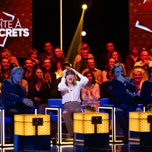 Faustine Bollaert propose un nouveau numéro de "La Boîte à secrets".

Exclusif - Frédéric François, André Manoukian, Isabelle Morizet (Karen Cheryl) lors de l'enregistrement de l'émission "La Boîte à secrets", présentée par F.Bollaert. © Cyril Moreau/Bestimage