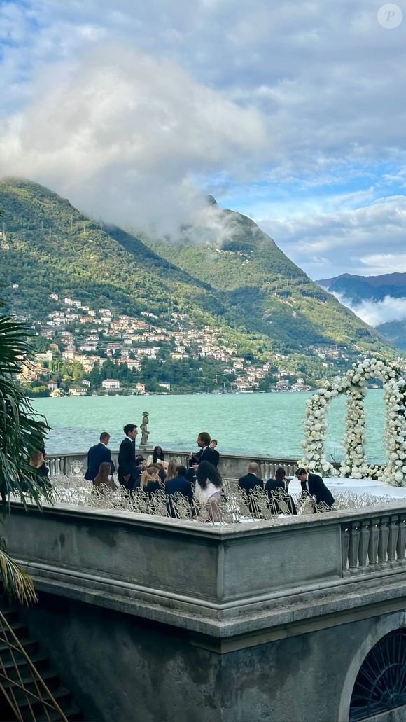 Quelques semaines plus tard, le couple a célébré une ultime cérémonie au lac de Côme, en Italie.

Mariage de Dylan Deschamps et Mathilde Cappelaere, 28 septembre 2025
