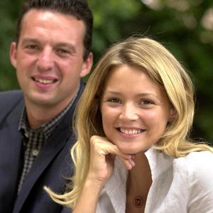 Virginie Efira et Frédéric Herbays du Club RTL, qui présentera la Star Academy, posent pour la photo lors de la présentation des nouveaux programmes de RTL-TVI et du Club RTL, à Bruxelles, Belgique, le mardi 20 août 2002. Photo ABACAPRESS.COM
