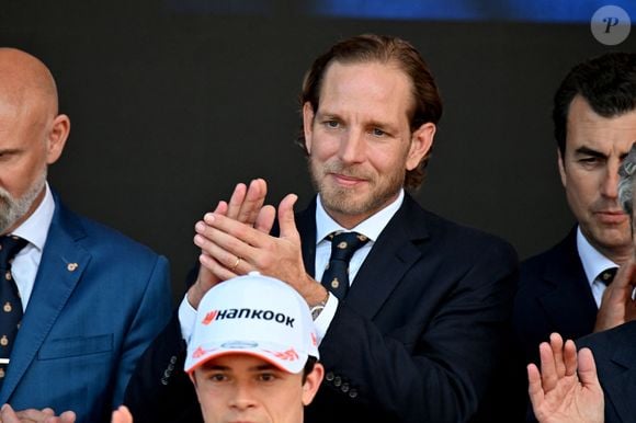 Le fils de Caroline de Monaco était à la course de Formule E de Monaco

Andrea Casiraghi, lors de la remise des prix de Formula E, le 16 mai 2026 à Monaco © Bruno Bebert / Bestimage